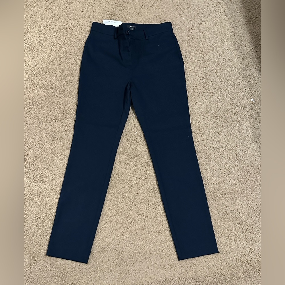 Loft The Skinny navy pants Curvy Size 0. NWT
